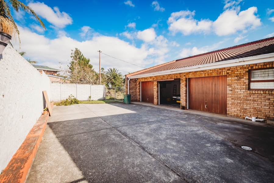 5 Bedroom Property for Sale in Camphersdrift Western Cape
